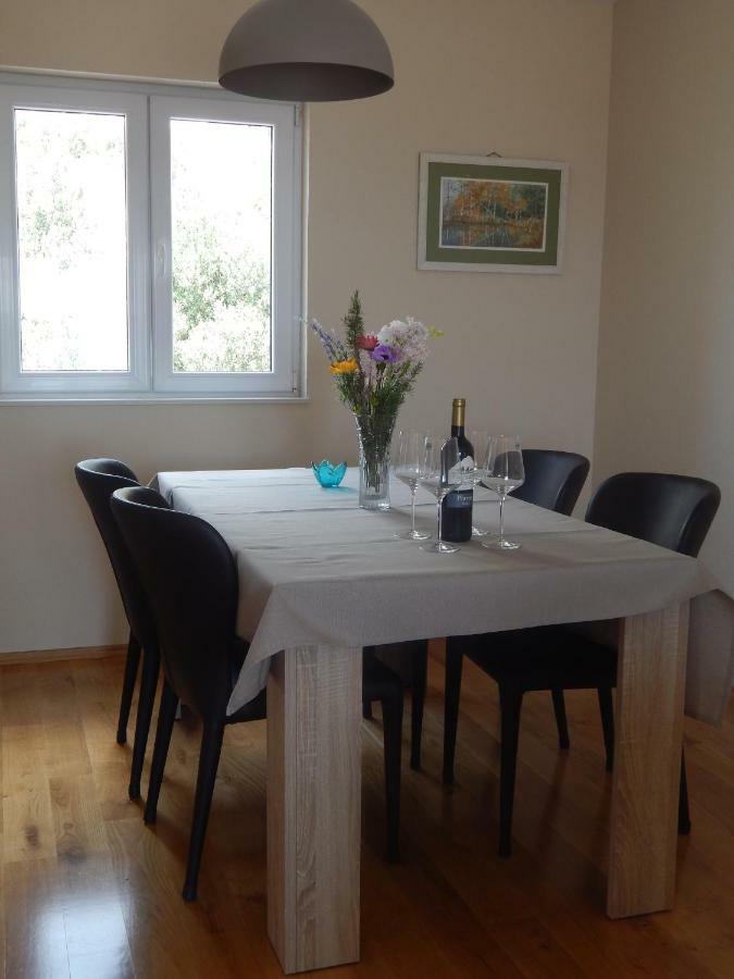 Apartman Karlo Макарска Экстерьер фото